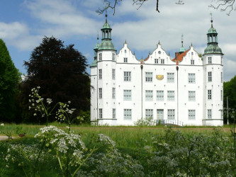 Schloss Ahrensburg von außen