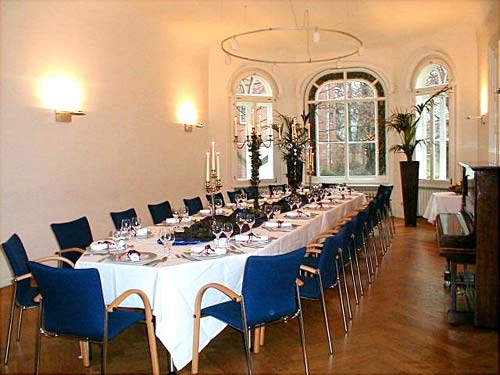 Trauzimmer des Berner Schlosses, Standesamt in Hamburg